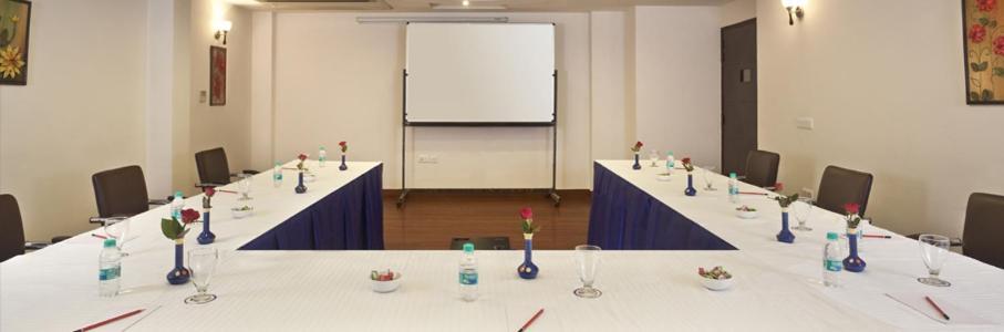 Hotel Wti Airport Grand Delhi New Delhi Extérieur photo
